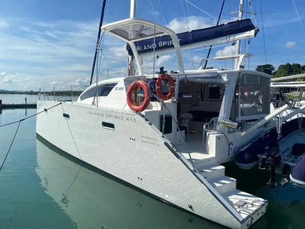 ISLAND SPIRIT 410